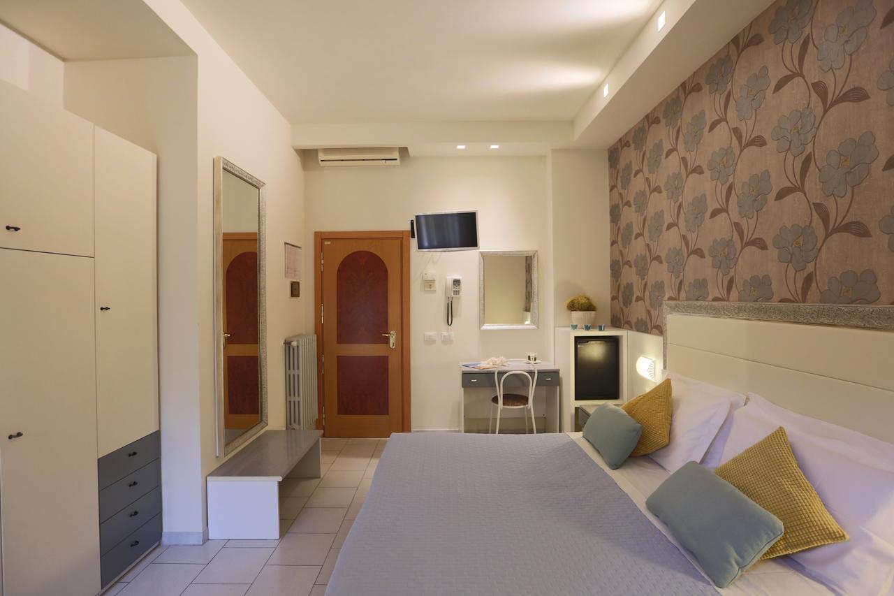 Elisabetta Hotel Cesenatico Eksteriør bilde